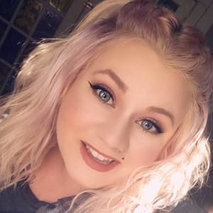 Meet your Posher, Kara